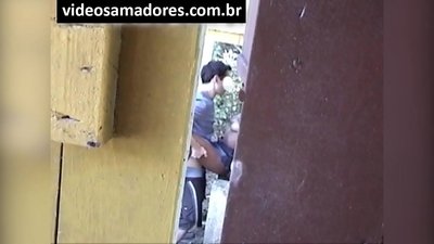 Voyeur waxa uu filimaa lamaanaha da’da yar ee fulaya ilaa uu ka ogaado muuqaallada muuqaalka ah