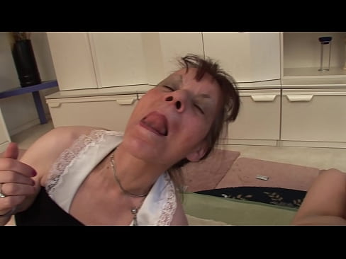 ❤️ Laba ayeeyo iyo hal awoowe ayaa leh saddex ️ Muqaal dabada %so.com-porn-mz.ru ❤